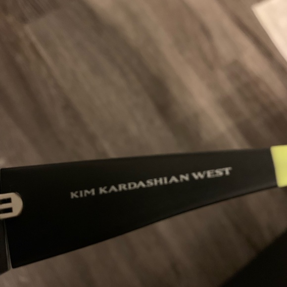 Carolina Lemke X Kim Katdashian Sunglasses - Picture 5 of 6